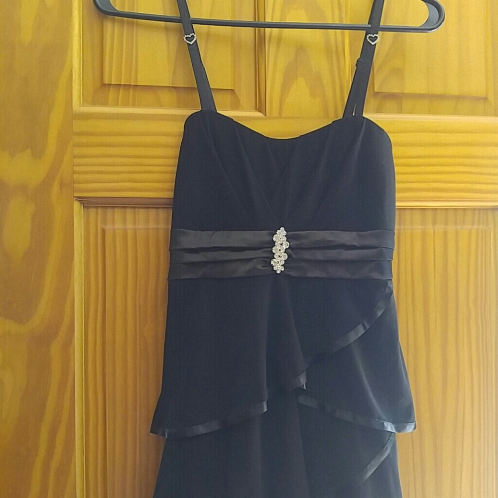 Deb Special Occasion Dress Size Medium